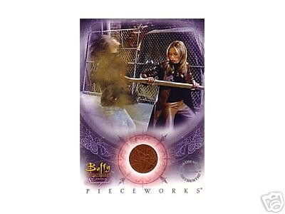 Buffy Women of Sunnydale WOS PW1 Sarah Michelle Gellar - Buffy Leather Pants Pieceworks insert card