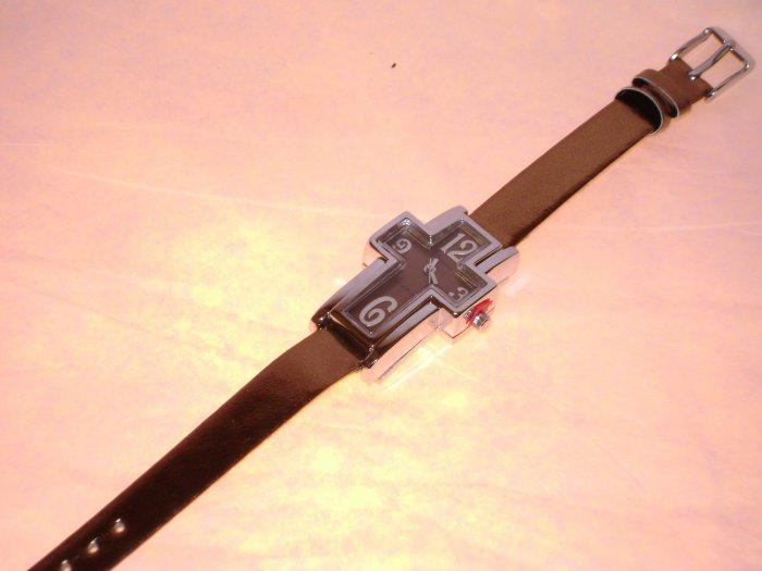 Cross Watch Bronze