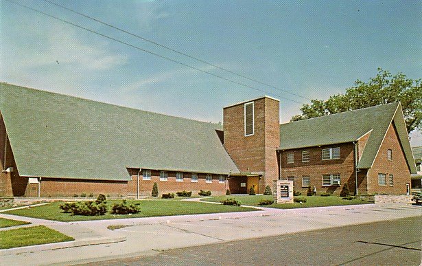 First Christian Church in Neodesha Kansas KS Chrome Postcard - 3803