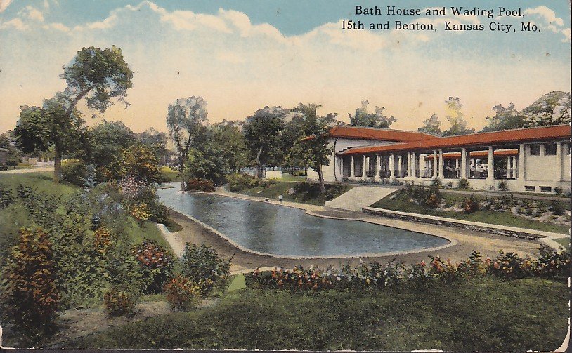 ... House and Wading Pool Kansas City Missouri MO, Vintage Postcard - 5420