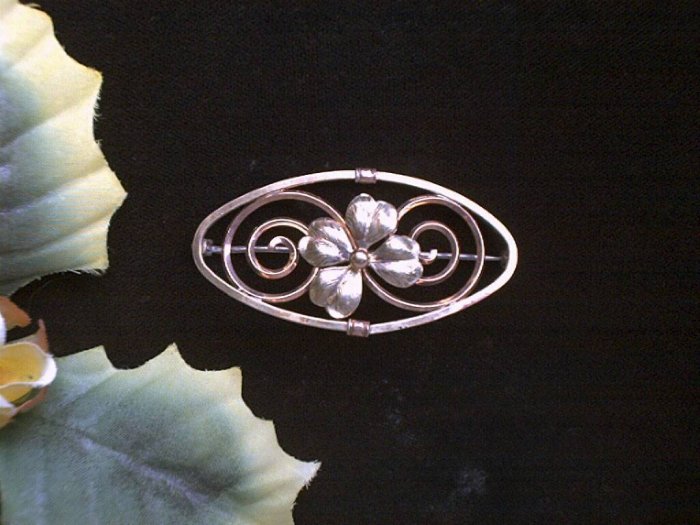 Gorgeous DIANA 2 Tone Golden 4 Leaf Clover Brooch