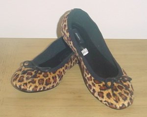 NIB WOMENS xhilaration LEOPARD FUR BALLET FLATS Shoes 9 M