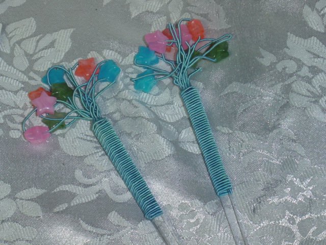 Pair~Dazzling Star beaded dangle hair jewerly sticks- hair chop sticks