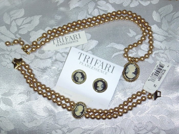 TRIFARI PERALESSENCE COLLECTION EARRINGS, NECKLACE AND BRACELET FAUX PEARL AND CAMEO SET