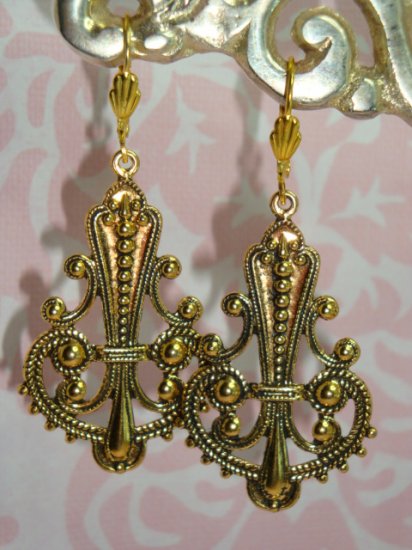 ARTISAN 22K GOLD PLATED EARWIRES WITH VINTAGE ANTIQUE BRASS FINDINGS EARRINGS