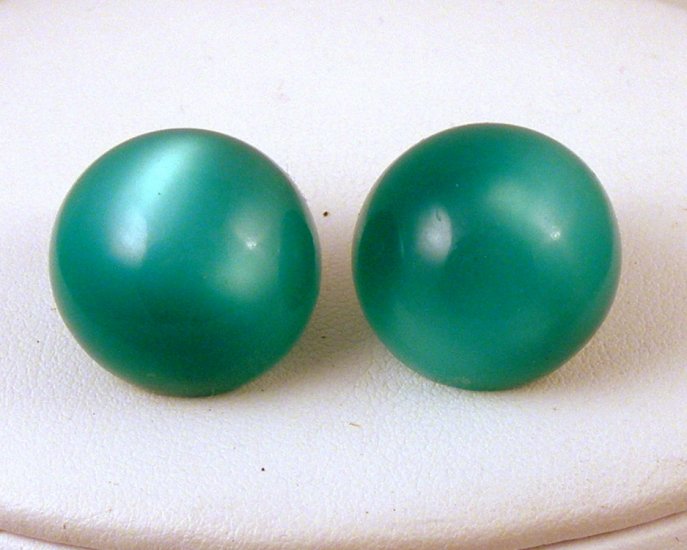 VINTAGE EARRINGS Moonglow Glowing Green Thermo Domes