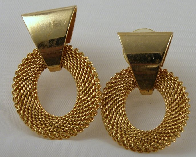 VINTAGE EARRINGS Golden Mesh Door Knocker Design Quality PIERCED