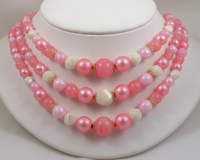 VINTAGE NECKLACE Pink on Pink 3 strand Lucite Beads WOW
