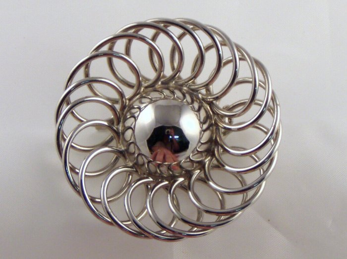 VINTAGE PIN BROOCH Mod Silvertone Flower Power WOW