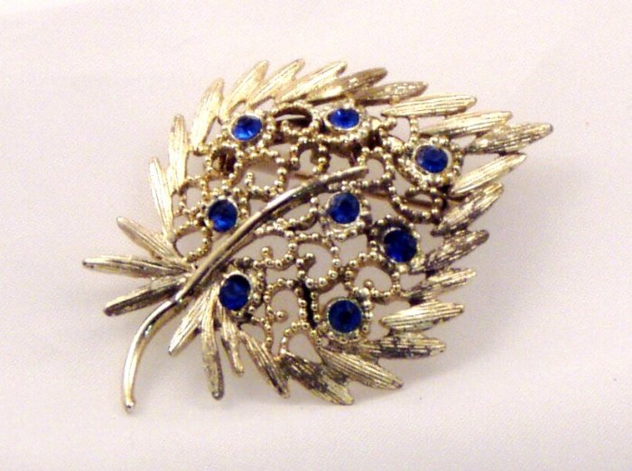 VINTAGE PIN BROOCH Ornate Blue Rhinestone Strawberry