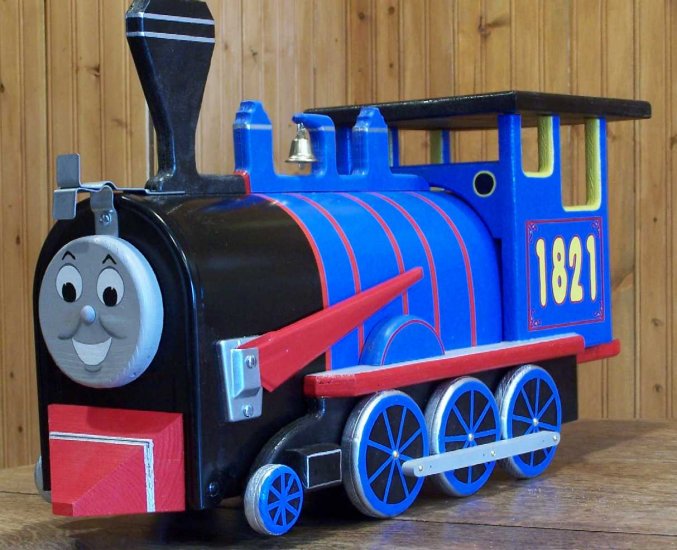 LITTLE ENGINE MAILBOX