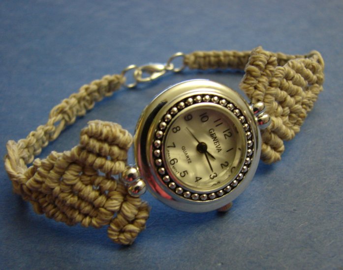 Natural woman macrame hemp bracelet round Geneva watches