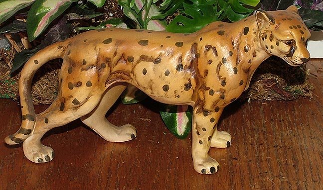 UCTCI Cheetah figurine bisque Made In Japan