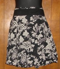 Womens JL Studio Black/White Floral Skirt 24W Pinstripe