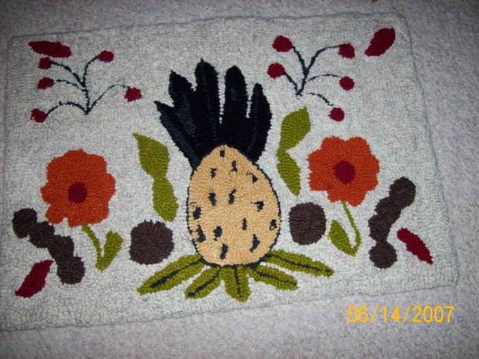 Hook pineapple rug