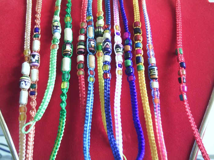 Lot of 1000 Friendship Bracelets
