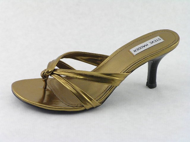 Steve Madden Kisses Sandals