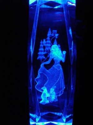Disney Snow White 3D Large Laser Crystal /Led Stand