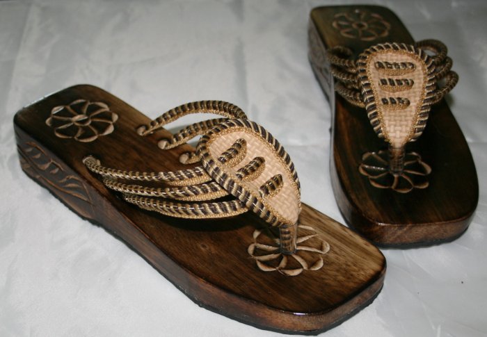 Wooden hand carved sandals size 6 1/2