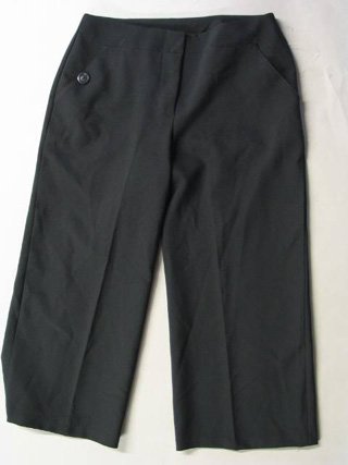 A Byer Black Cropped Capris Sz 5