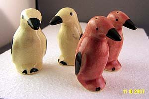2 Pr Old MIJ Pink & White Penguin Salt & Pepper Shakers