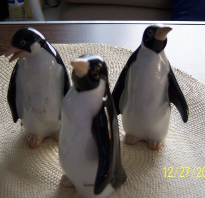 Otagiri Penguins Japan Pair Porcelain Mint Condition Vintage