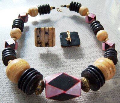 Demi Parure Pink Necklace Earrings Hand Made Clip ons Acrylic Beads