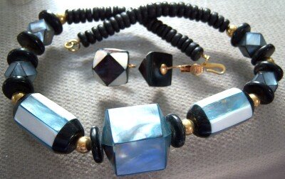 Demi Parure Necklace Earrings Hand Made Clip ons Acrylic Beads