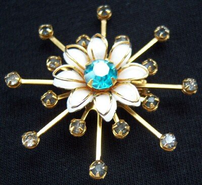 Pink Rhinestones 3D Pin Brooch Multi Petal Flower Vintage
