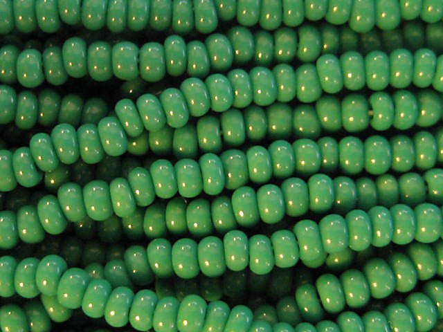11/0 CZECH GLASS SEED BEADS OPAQUE DARK GREEN 1 HANK