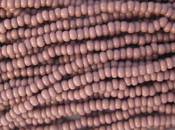 11/0 CZECH GLASS SEED BEADS OPAQUE LIGHT PURPLE 1 HANK