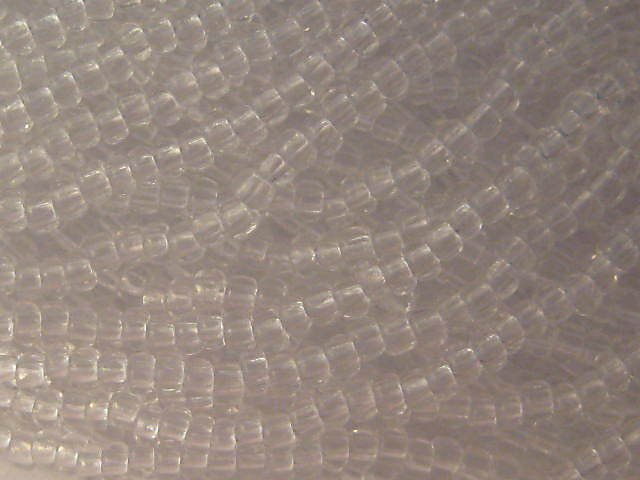 11/0 CZECH GLASS SEED BEADS TRANSPARENT CRYSTAL 1 HANK