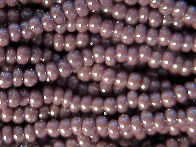 11/0 CZECH GLASS SEED BEADS LUSTER LIGHT PURPLE 1 HANK