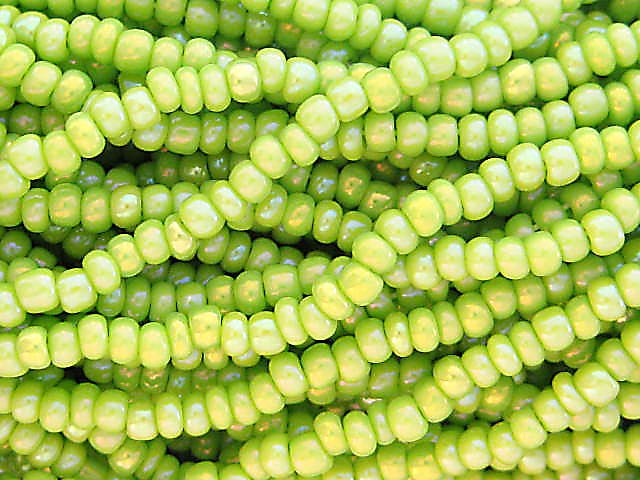 11/0 CZECH GLASS SEED BEADS AURORA BOREALIS PALE GREEN 1 HANK