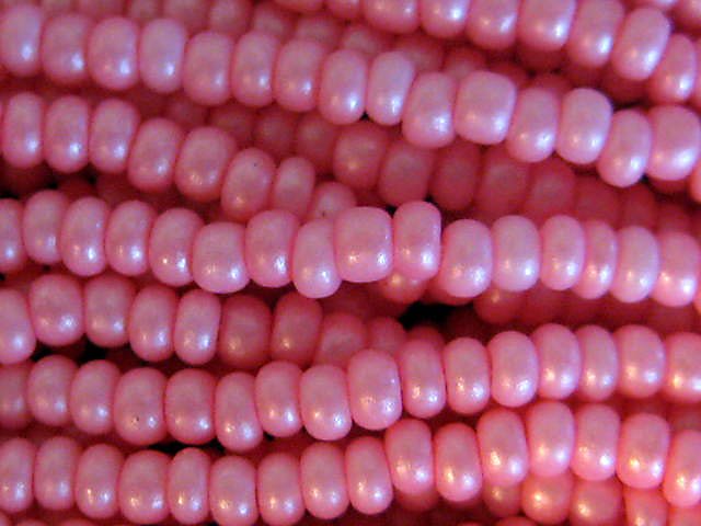 11/0 CZECH GLASS SEED BEADS SILK PINK 1 HANK