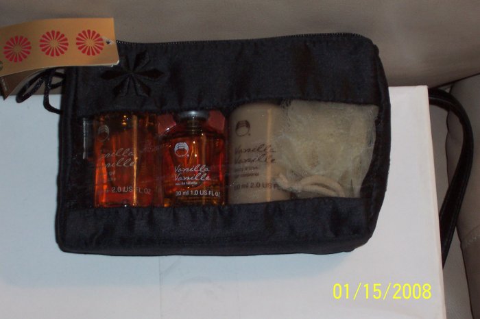 NWT The Body Shop Vanilla Gift Bag $25.00 Value