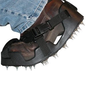 Large Flex-Bed Spiked Shoe