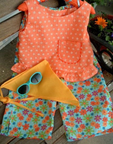 Bloomin Daisies - Toddler Capri Set - Top - Capris - Head Scarf - Sunglasses