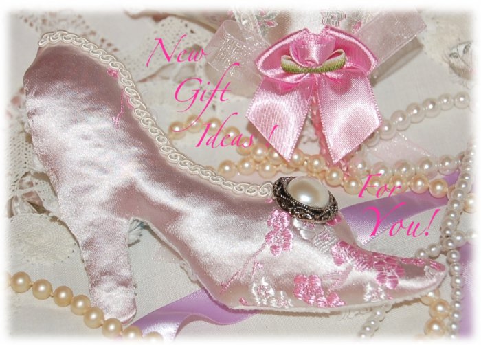 Vintage Victorian Shoe - Lavender Sachet - Unique Gift Idea - Sachets