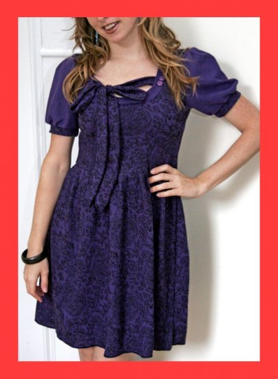 PAPAYA Cute Tapestry Snow White Dress with Vintage Buttons, Ties and Puff Sleeves - Medium