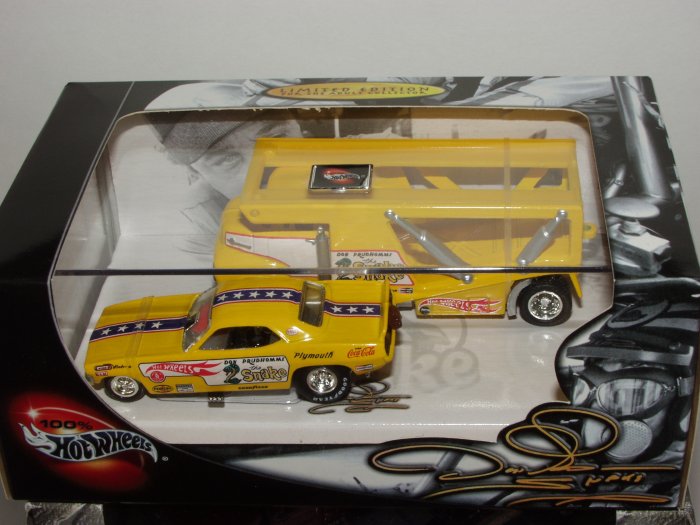 Hot Wheels 100% Collectibles Don "The Snake" Funny Car 2 Car Set 1/64 Scale