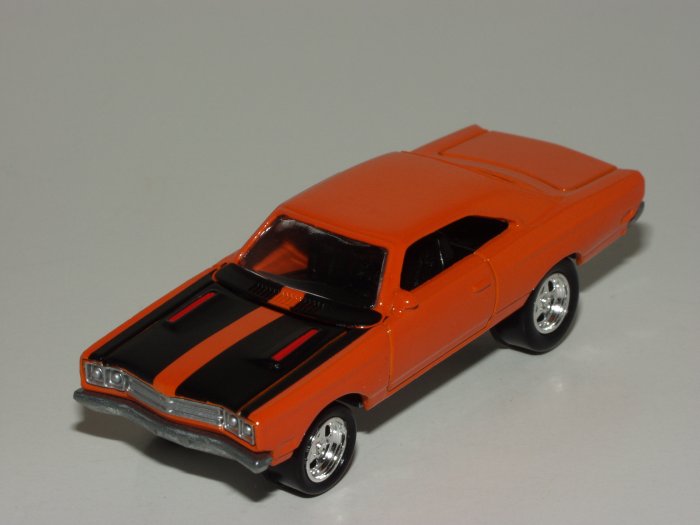 Loose Johnny Lightning K-B Toys Exclusive Plymouth Road Runner Loose