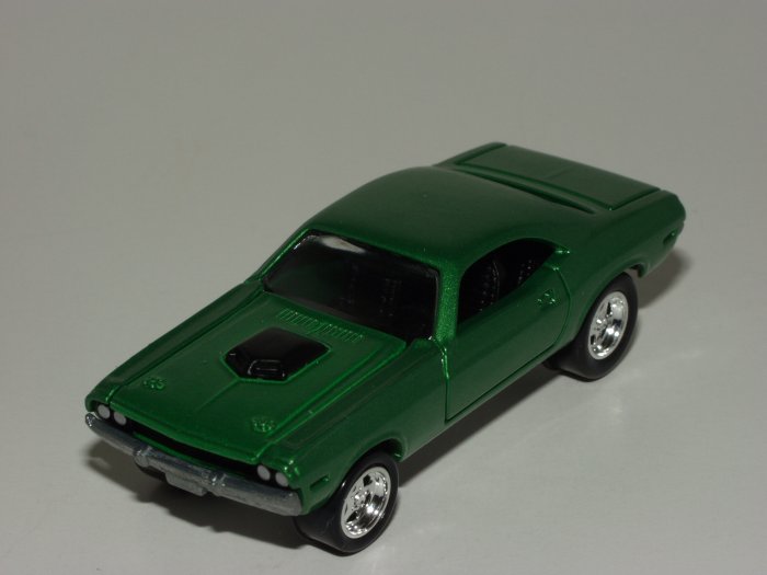 Loose Johnny Lightning K-B Toys Exclusive Dodge Challenger Loose