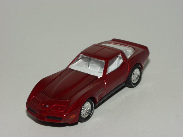 Hot wheels 2003 100% Black Box 1982 Corvette Dark Red 1/64 Scale Loose