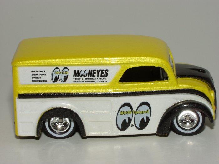 Hot wheels 2004 Auto Affinity Special Delivery Mooneyes 1/64 Scale Loose