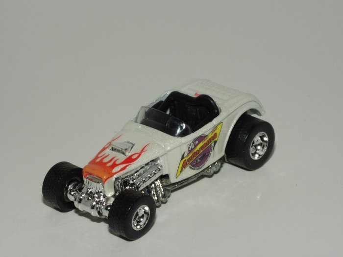 Hot wheels 2002 Autorama Championship Auto Show Deuce Roadster 1/64 Scale Loose