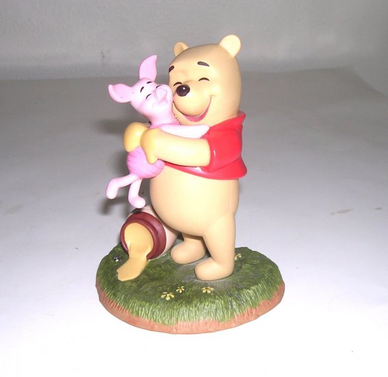 Disney Pooh and Friends Figurine A good friend sticks to you like Honey Pooh Piglet Figurine