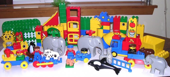 Big Lot Of Lego Duplo Blocks Circus Animals Trains Lego People Specialty Blocks