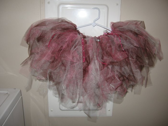 brwn/white/pink tutu