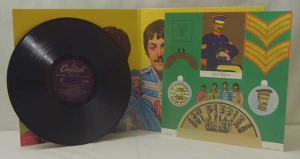 Beatles Sgt. Peppers Lonely Hearts Club Band (LP)